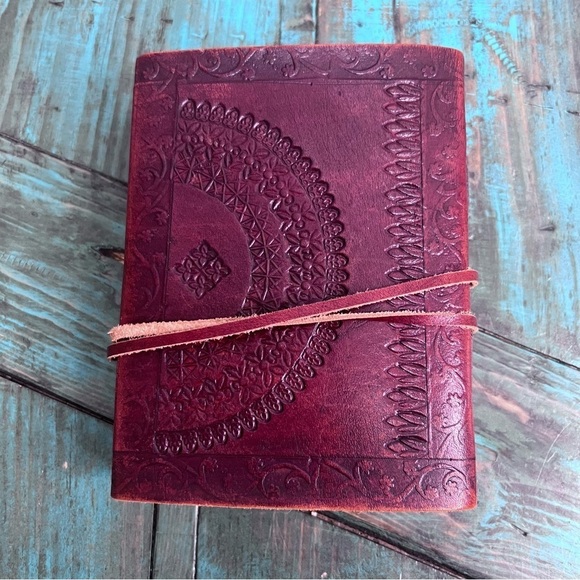 Handmade Leather Journal - Picture 2 of 16